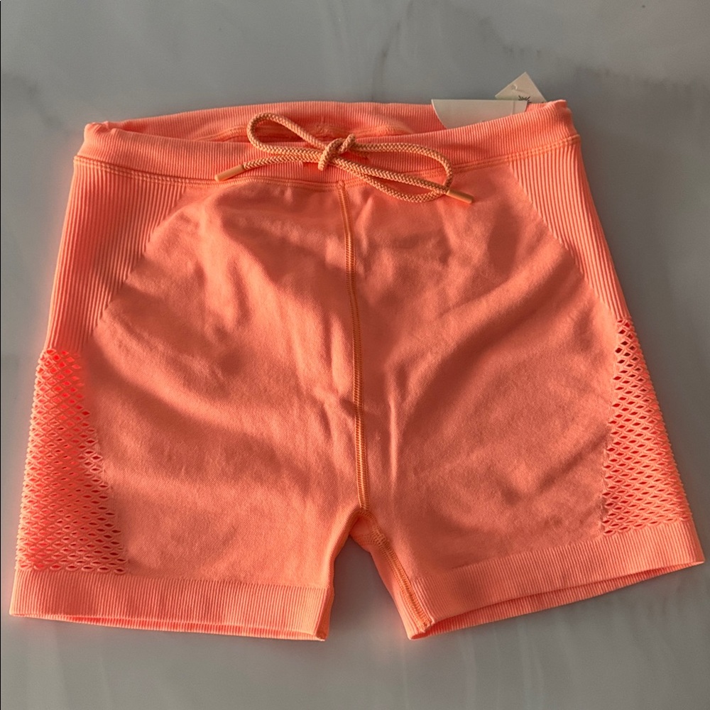 Aria Peach Ribbed High-Rise Shorts